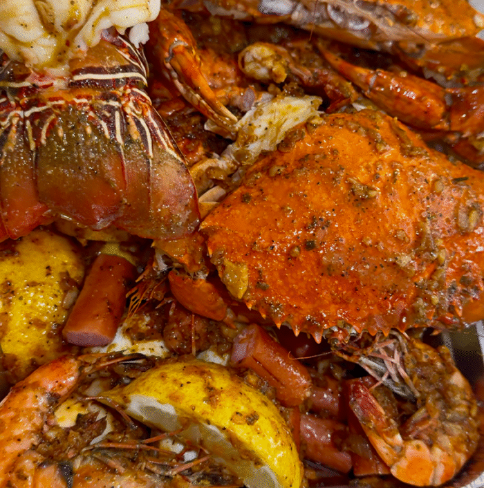 The Royal Boil Kampala - Ultimate Seafood Combo (215k)
